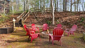 FIREPIT AREA FACING CABIN