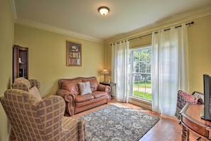 Den | Main Floor | Central A/C & Heating