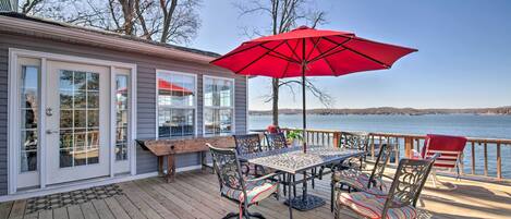 Lake Ozark Vacation Rental | 3BR | 3BA | 1,459 Sq Ft | Stairs Required