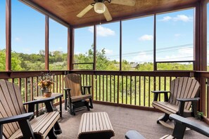 Screened-In Deck