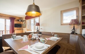 Eating corner