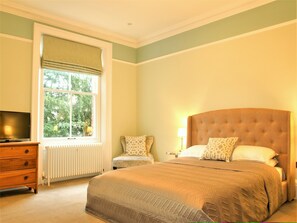 Sopwell (Deluxe En-suite King Room)