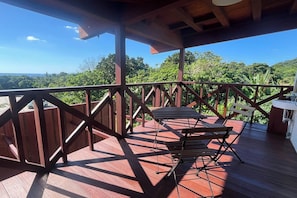 Front balcony overlooking the sea