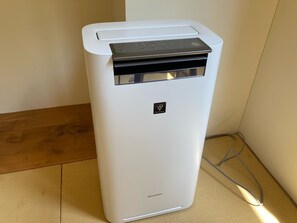 Equipped with a humidified air purifier for Reliable Plasmacluster 25000