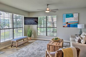 Living Area | 2 Picture Windows