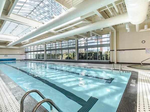 full 25m pool