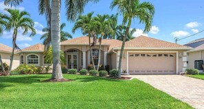 Welcome to Villa Flip & Flops