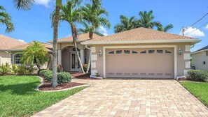 Welcome to Villa Flip & Flops