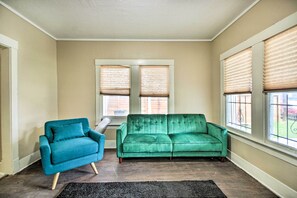 Living Room | 1-Story House
