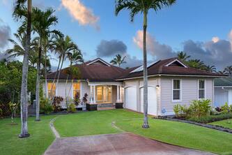 Hale Nalu: Tropical Cottage in Poipu-Walk to Beach