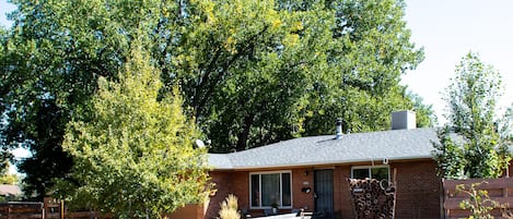 Front of the house looking south from Broadway