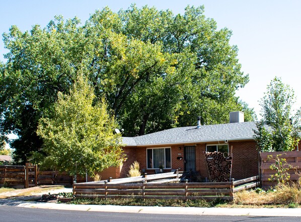 Front of the house looking south from Broadway