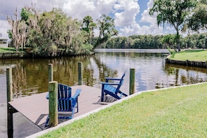 Small fishing dock to sit back and relax!