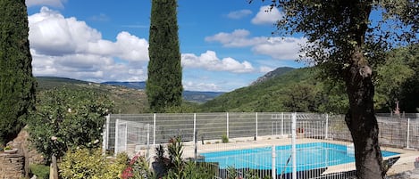 La piscine avec son point de vue