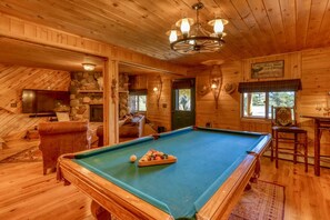 Pool table