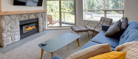 "We had a wonderful stay! Great location and beautiful updated space. The location was ski in ski out but for non skiers the walk was an easy 2 mins down the hill to the upper village."-Laura, Seattle, WA
