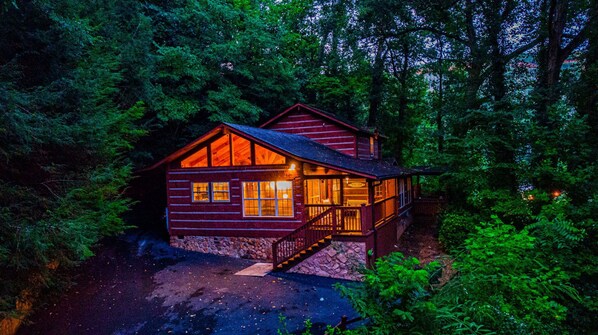 Welcome to this cozy cabin!