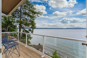 Master bedroom deck