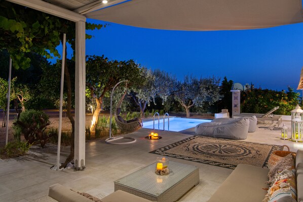 Villa Mami Pefkos - relaxing by night as the sun sets