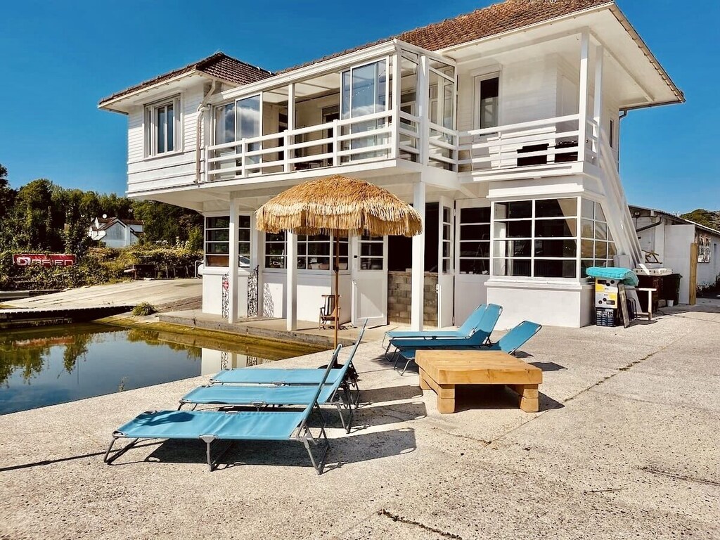 Picture of villa