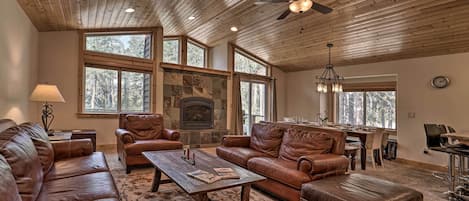 Soda Springs Vacation Rental | 3BR | 2.5BA | 1,644 Sq Ft | Stairs Required