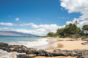 Beautiful 1BR/2BA ground floor unit, Kamaole Sands resort. 1 min walk to beach!