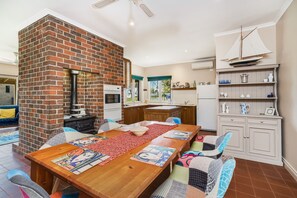 Kitchen/dining room