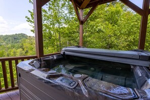 Hot Tub on Lower Deck