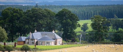 Laverockbank Steading in the beautiful Perthshire countryside