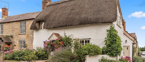 Exterior, Rose Cottage, Bolthole Retreats