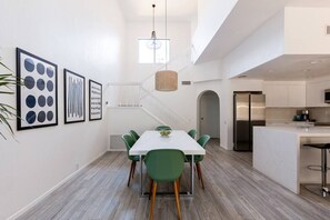 dining area (1)