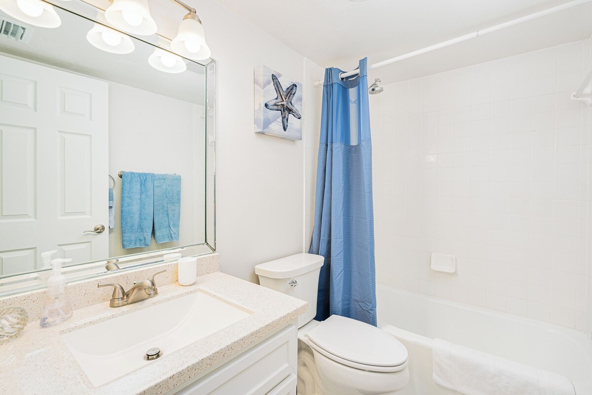 Sandpoint Condo – Ocean View – 2BR/2BA – #5B
