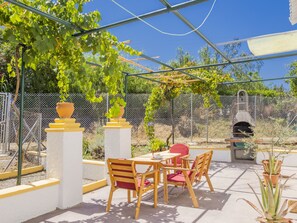 Charming rural house in the middle of nature | Cubo's Holiday Homes