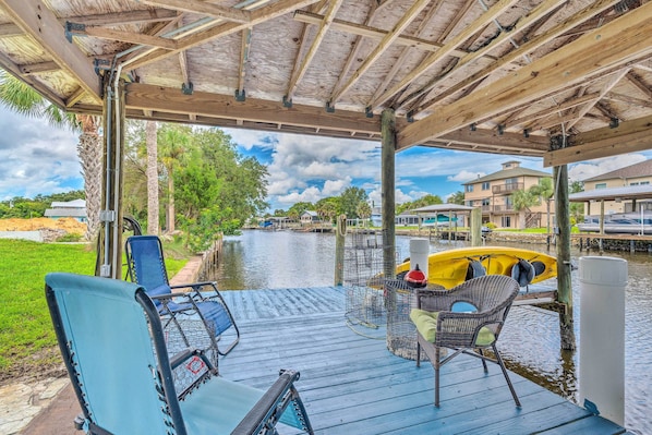 Crystal River Vacation Rental | 2BR | 2.5BA  | 1,971 Sq Ft | 1 Story