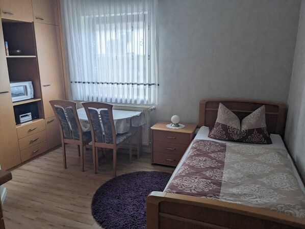 Gästezimmer Karolina, Einzelbett, 18 qm, max. 1 Person-Einzelzimmer