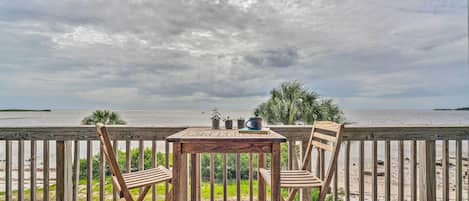 Cedar Key Vacation Rental | 1BR | 1BA | 780 Sq Ft | Stairs Required