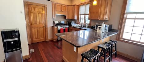 Fully stocked Kitchen