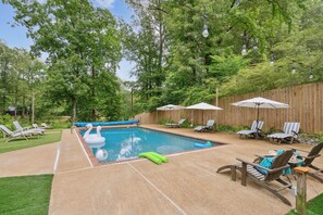adventerous spirits & pool availability from April-October only!