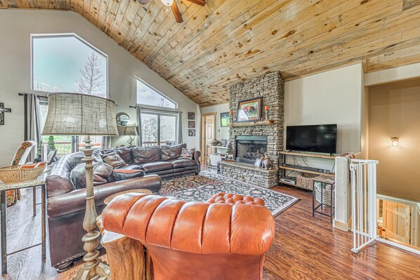 Ruidoso Vacation Rental | 4BR | 3BA | 1776 Sq Ft | Stairs Required