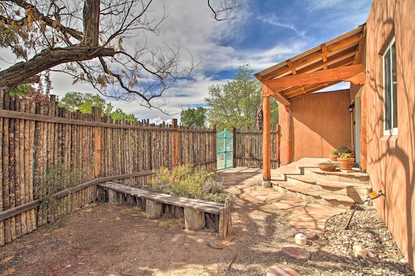 Albuquerque Vacation Rental | 3BR | 2BA | Stairs Required for Entry