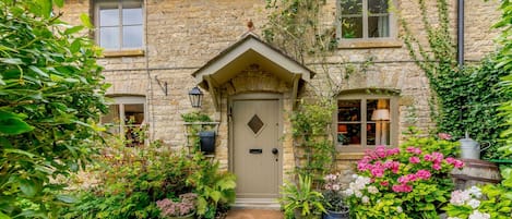 Star Cottage - StayCotswold