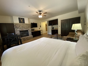 Mountain modern decor