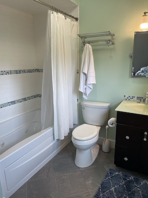 Bathroom with jacuzzi tub