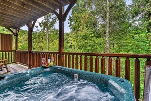 Perfect Smoky Mountain Cabin getaway!