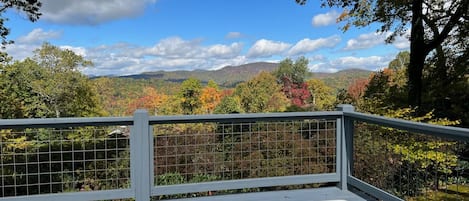 Long range mountain views from the deck!