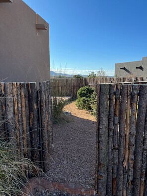 FENCE GATE