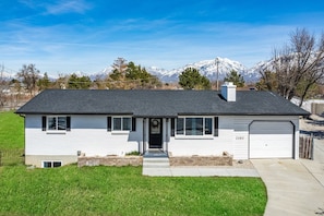 Front of the home with stunning mountain views!
