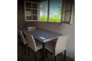 Outdoor dining