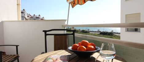 Terraza con vistas al Mar