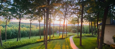 Bird's Nest condo is a place to enjoy a glass of wine and view of Egg Harbor!